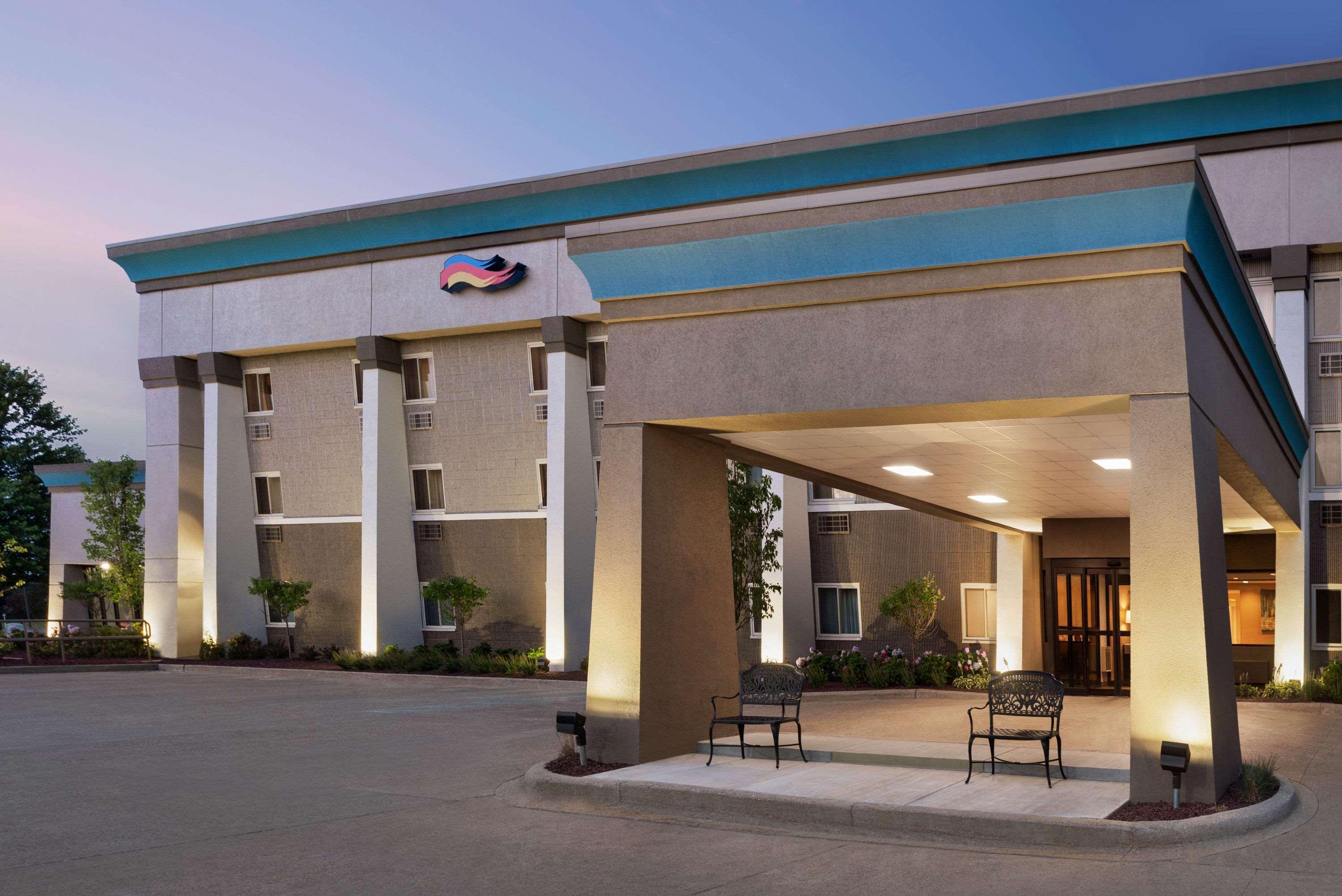 Baymont By Wyndham Mt. Pleasant Hotel Mount Pleasant Buitenkant foto