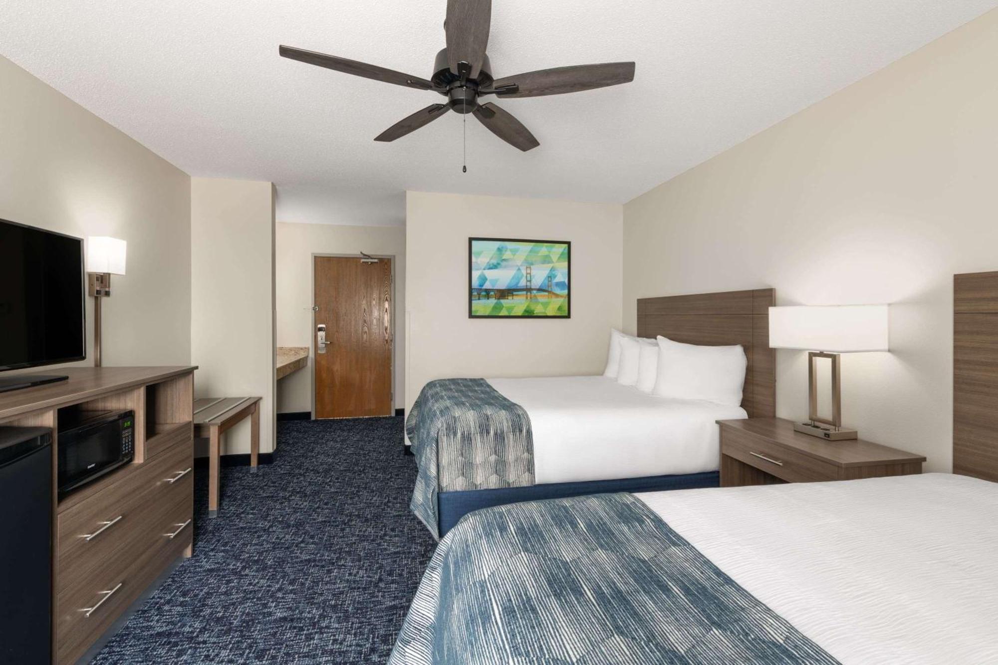 Baymont By Wyndham Mt. Pleasant Hotel Mount Pleasant Buitenkant foto